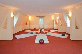 Haupthaus Meditationsraum: 60m²